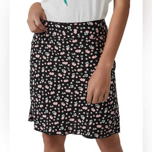 Free People Dresses & Skirts - Free People ​Ditzy-Print Micro Floral Print Slip Skirt Black Pink 0 XS